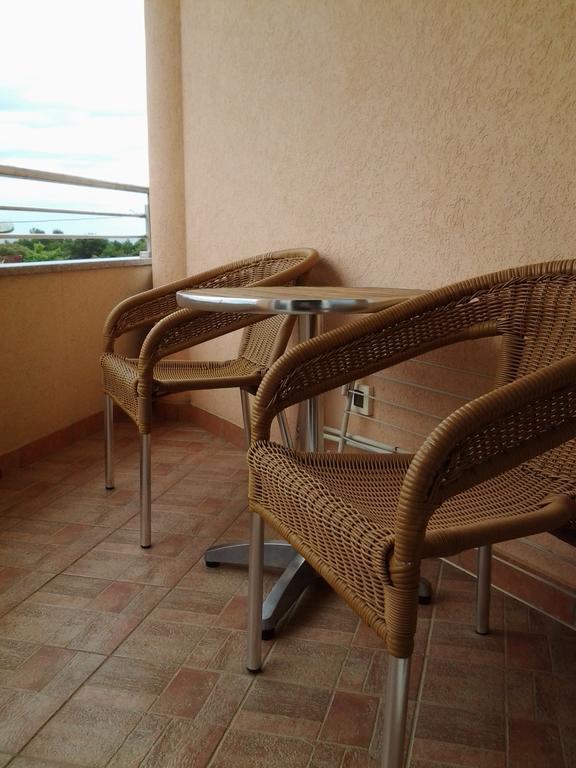 Ferienwohnung Sunrice Rovinj Exterior foto
